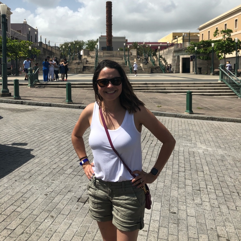 Meet your Posher, Vanessa